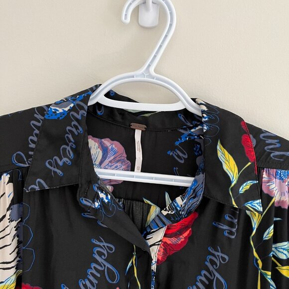 FREE PEOPLE Flowy Silk-like Blouse - Size XS - Picture 7 of 10